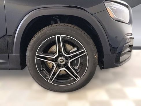New 2024 Mercedes-Benz GLB 250 image 7
