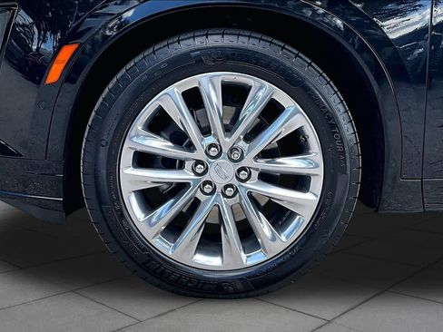Used 2023 Cadillac XT6 Premium Luxury w/ Technology Package AWD/4WD image 11