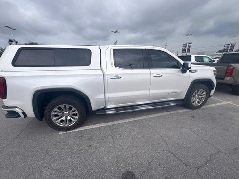 Used 2024 GMC Sierra 1500 Denali w/ Technology Package AWD/4WD image 22