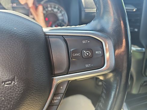 Used 2021 RAM 1500 Laramie w/ Sport Appearance Package AWD/4WD image 19