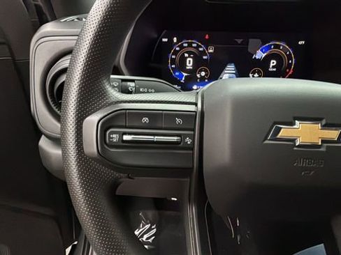 Used 2024 Chevrolet Colorado W/T w/ WT Convenience Package image 21
