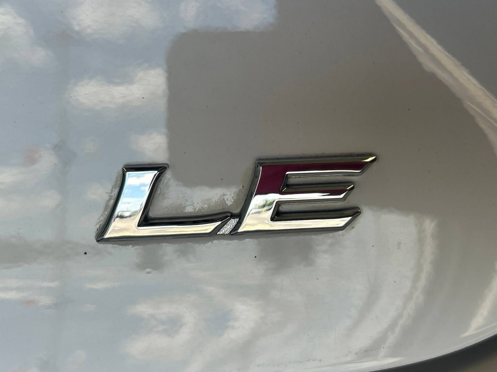 Used 2025 Toyota Camry LE FWD image 7