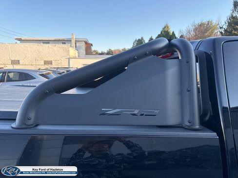 Used 2022 Chevrolet Colorado ZR2 w/ ZR2 Midnight Special Edition image 19