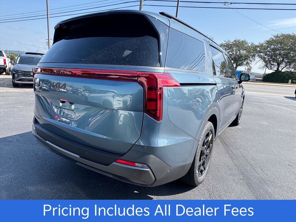 New 2027 Kia Carnival SX FWD image 3