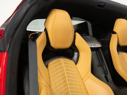 Used 2020 Chevrolet Corvette Stingray Premium Cpe w/ 3LT Preferred Equipment Group RWD image 34