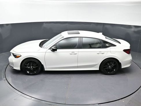 Used 2026 Honda Civic FWD Hybrid Sedan image 32