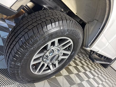 Used 2019 Ford F250 Lariat w/ Lariat Value Package image 35