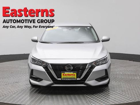 Used 2023 Nissan Sentra SV image 2