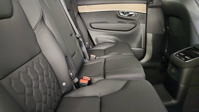 New 2026 Volvo XC90 T8 Plus w/ Protection Package AWD/4WD image 34