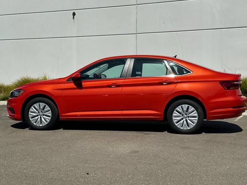 Used 2019 Volkswagen Jetta S w/ Driver Assistance Package FWD image 7