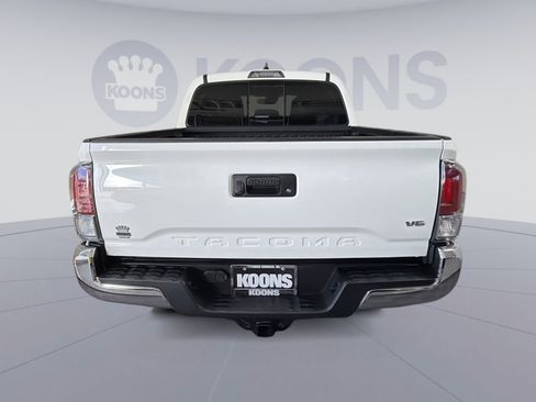 Used 2020 Toyota Tacoma TRD Off-Road image 5