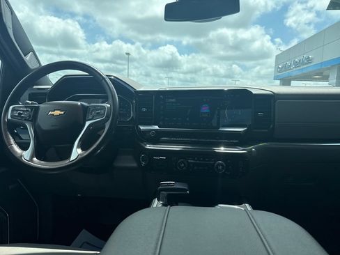 Used 2023 Chevrolet Silverado 1500 LTZ w/ LTZ Convenience Package II AWD/4WD image 25