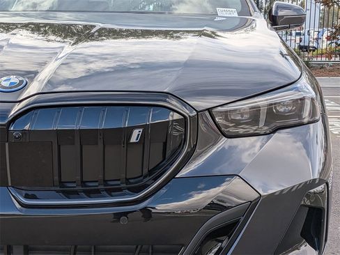 New 2026 BMW i5 eDrive40 image 21