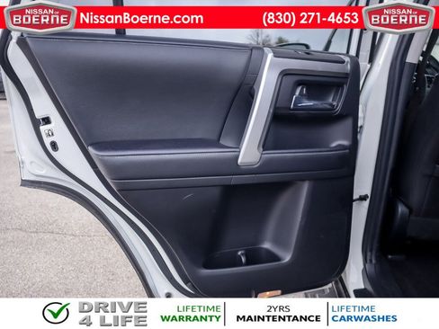 Used 2022 Toyota 4Runner SR5 Premium image 30