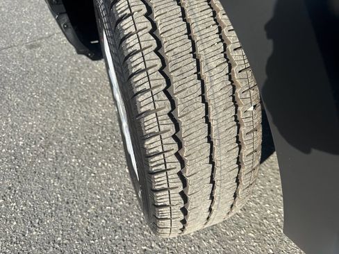 Used 2025 Ford Transit 250 Low Roof w/ Exterior Upgrade Package image 25