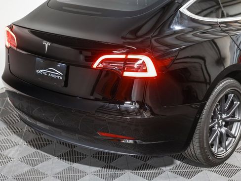 Used 2019 Tesla Model 3 Standard Range Plus RWD image 7