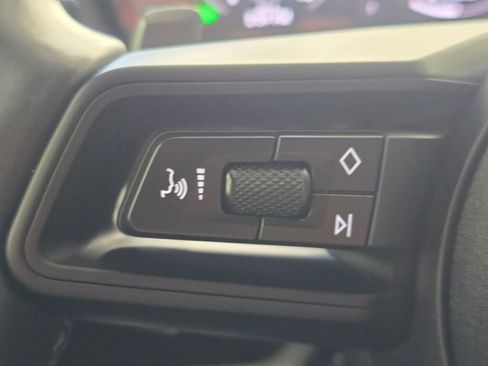 Certified 2025 Porsche Cayenne image 44