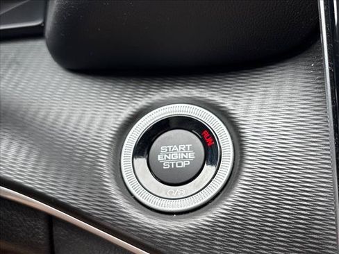 Used 2023 Jeep Grand Cherokee L Altitude AWD/4WD image 17