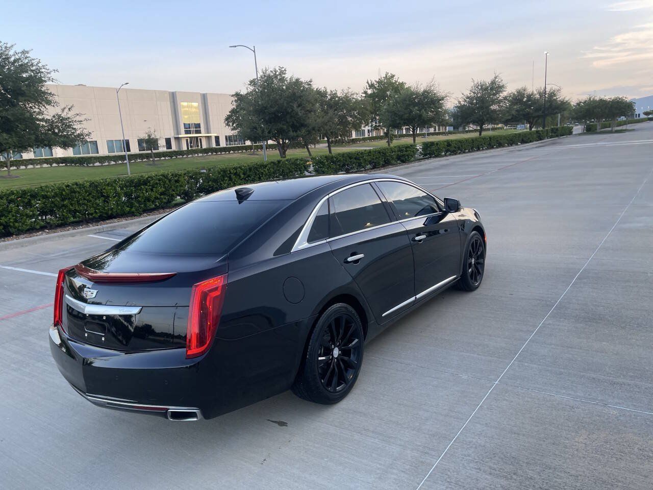 Used 2016 Cadillac XTS Luxury w/ Driver Awareness Package FWD image 11
