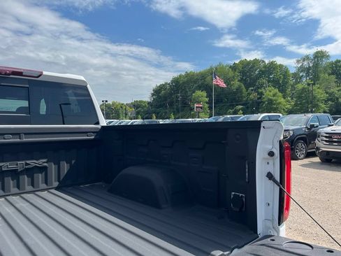 Used 2023 GMC Sierra 1500 AT4X AWD/4WD image 13