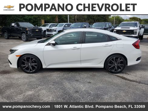 Used 2019 Honda Civic Sport image 6