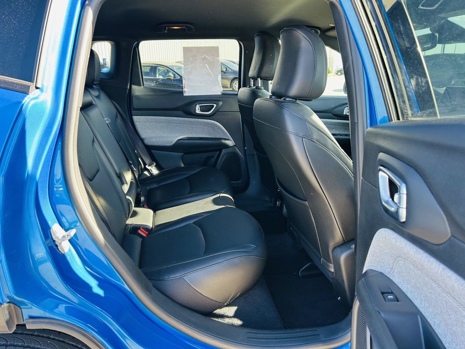 Used 2023 Jeep Compass Latitude AWD/4WD image 26