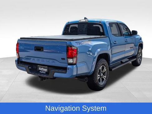 Used 2019 Toyota Tacoma TRD Sport AWD/4WD image 6