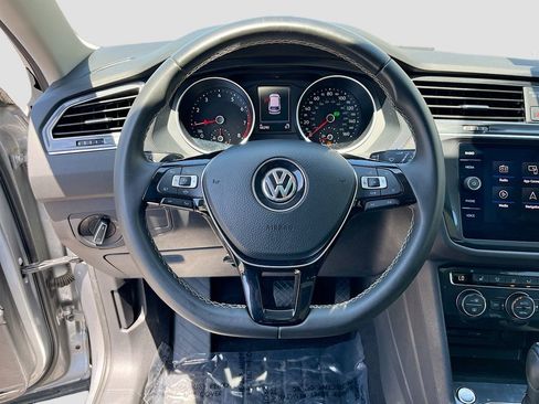 Used 2021 Volkswagen Tiguan SE AWD/4WD image 17