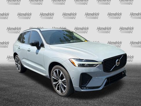 Certified 2024 Volvo XC60 B5 Plus AWD/4WD image 2