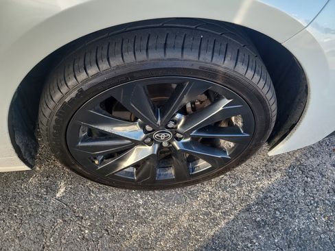Used 2023 Toyota Corolla SE FWD image 9