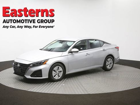 Used 2023 Nissan Altima 2.5 S FWD image 52