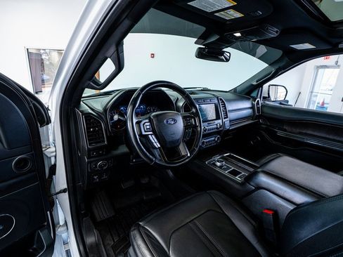 Used 2020 Ford Expedition Max Limited w/ Equipment Group 301A image 30