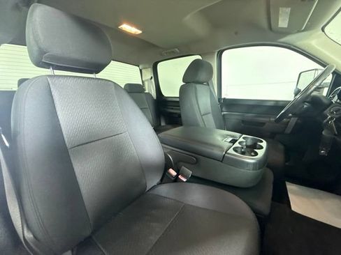 Used 2012 Chevrolet Silverado 2500 LT w/ Interior Plus Package AWD/4WD image 30