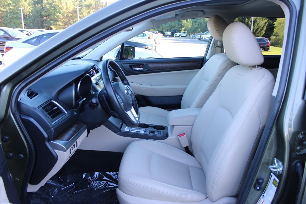 Used 2015 Subaru Outback 2.5i Limited AWD/4WD image 11