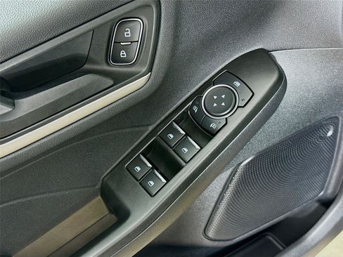 Used 2022 Ford Escape SE AWD/4WD image 19