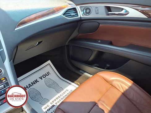 Used 2019 Lincoln MKZ Reserve FWD image 22