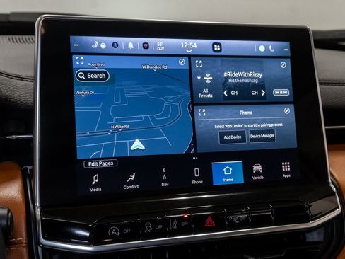 Used 2025 Jeep Compass Limited w/ Elite Group image 17