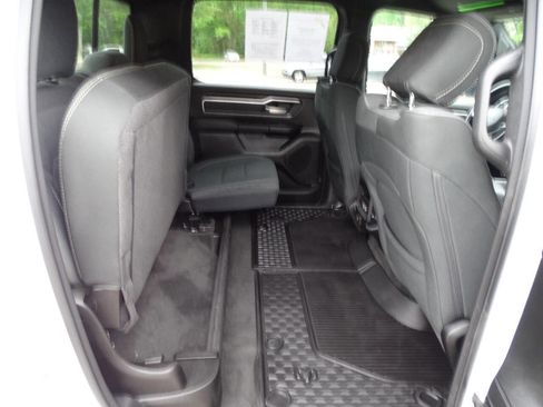 Used 2022 RAM 1500 4x4 Crew Cab Big Horn image 42