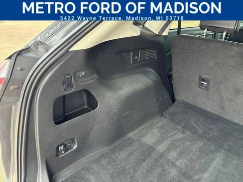 Used 2024 Ford Edge SEL AWD/4WD image 38