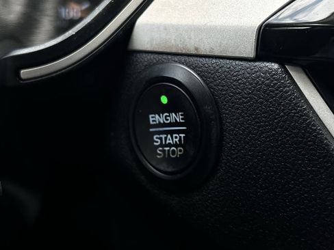 Used 2020 Ford Escape SEL FWD image 25
