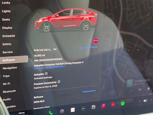 Used 2023 Tesla Model X image 17