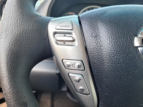 Used 2017 Nissan Versa S Plus FWD image 29