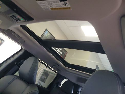 New 2026 Mitsubishi Outlander SEL image 10