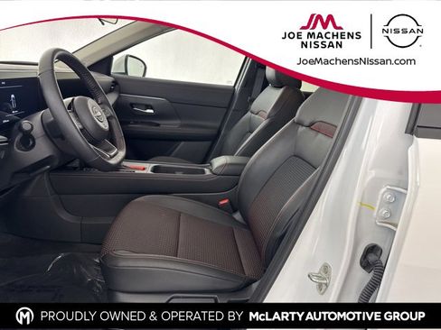 Certified 2025 Nissan Kicks SR image 22