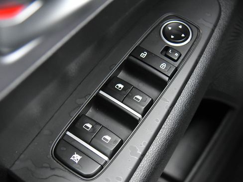 Used 2024 Kia Forte LXS image 27