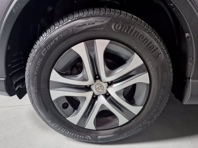 Used 2017 Toyota RAV4 LE w/ Carpet Mat Package FWD image 10