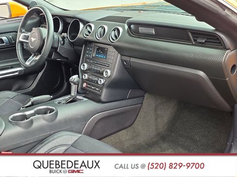 Used 2018 Ford Mustang Coupe RWD image 25