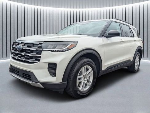 New 2026 Ford Explorer Active image 9
