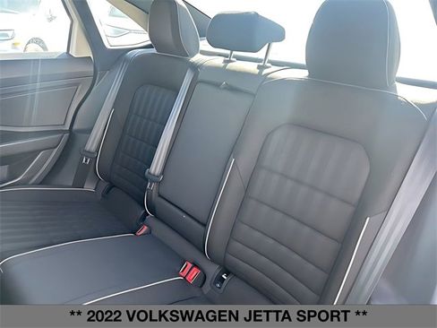 Used 2022 Volkswagen Jetta Sport image 14