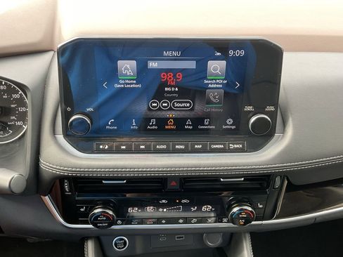 Used 2023 Nissan Rogue SL w/ SL Premium Package image 15